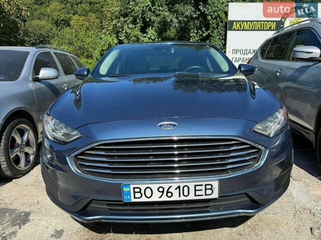 Синій Форд Фьюжен, об'ємом двигуна 1.5 л та пробігом 177 тис. км за 10700 $, фото 1 на Automoto.ua