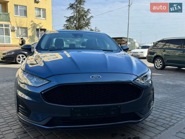 Синій Форд Фьюжен, об'ємом двигуна 2 л та пробігом 131 тис. км за 13497 $, фото 1 на Automoto.ua