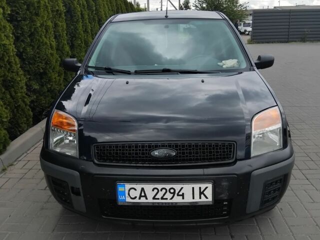 Синий Форд Фьюжн, объемом двигателя 1.2 л и пробегом 283 тыс. км за 3500 $, фото 1 на Automoto.ua