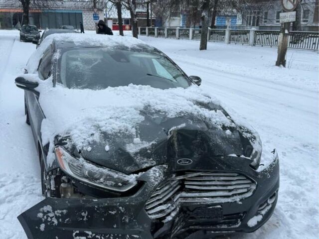 Зеленый Форд Фьюжн, объемом двигателя 2 л и пробегом 270 тыс. км за 5000 $, фото 1 на Automoto.ua