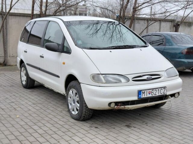 Білий Форд Галаксі, об'ємом двигуна 1.9 л та пробігом 300 тис. км за 1750 $, фото 1 на Automoto.ua