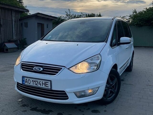 Белый Форд Галакси, объемом двигателя 2 л и пробегом 269 тыс. км за 9300 $, фото 1 на Automoto.ua