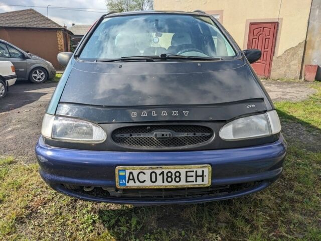 Черный Форд Галакси, объемом двигателя 2 л и пробегом 350 тыс. км за 1200 $, фото 1 на Automoto.ua