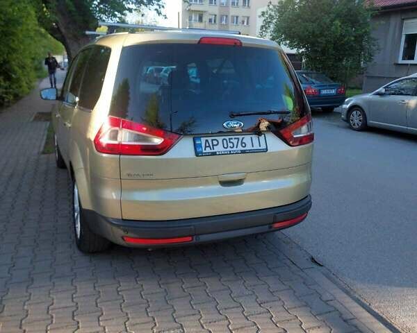 Жовтий Форд Галаксі, об'ємом двигуна 2 л та пробігом 260 тис. км за 6100 $, фото 1 на Automoto.ua
