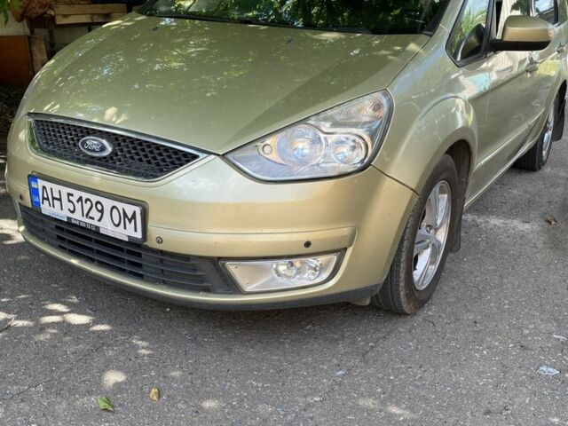 Форд Галаксі 2006 у Славянске на Automoto.ua Жовтий Форд Галаксі, об'ємом двигуна 2 л та пробігом 380 тис. км за 6500 $, фото 1 на Automoto.ua