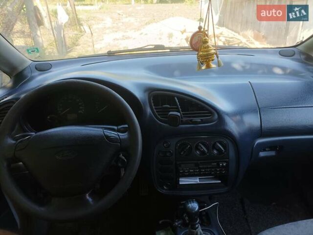 Сірий Форд Галаксі, об'ємом двигуна 1.9 л та пробігом 400 тис. км за 3500 $, фото 1 на Automoto.ua