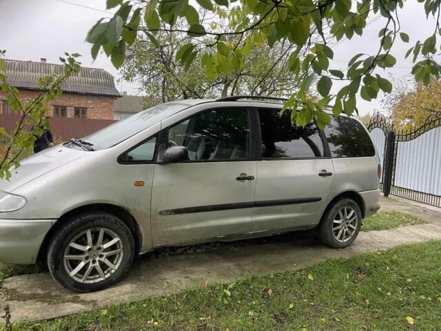 Сірий Форд Галаксі, об'ємом двигуна 1.9 л та пробігом 320 тис. км за 2289 $, фото 1 на Automoto.ua