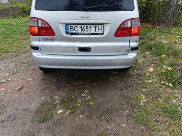 Сірий Форд Галаксі, об'ємом двигуна 1.9 л та пробігом 500 тис. км за 3000 $, фото 1 на Automoto.ua