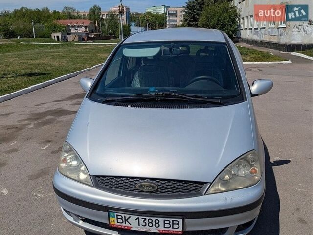 Серый Форд Галакси, объемом двигателя 1.9 л и пробегом 320 тыс. км за 5100 $, фото 1 на Automoto.ua
