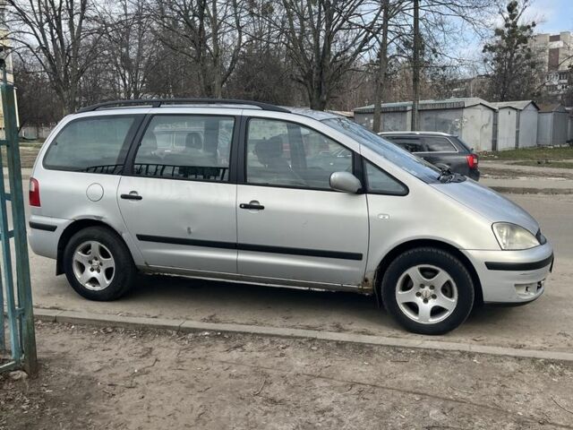 Сірий Форд Галаксі, об'ємом двигуна 1.9 л та пробігом 285 тис. км за 1900 $, фото 1 на Automoto.ua