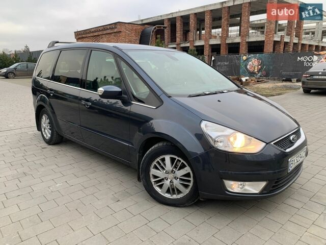 Сірий Форд Галаксі, об'ємом двигуна 1.8 л та пробігом 282 тис. км за 6000 $, фото 1 на Automoto.ua