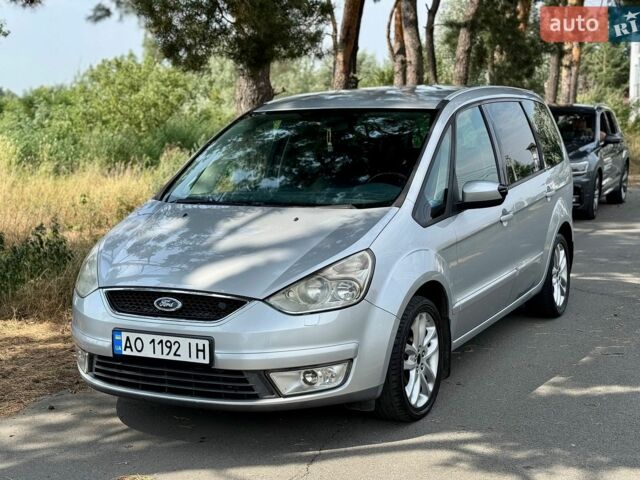 Сірий Форд Галаксі, об'ємом двигуна 2 л та пробігом 313 тис. км за 5600 $, фото 1 на Automoto.ua