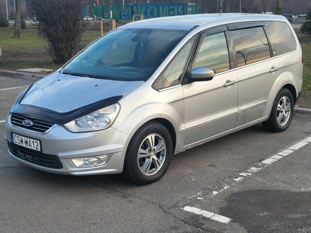 Серый Форд Галакси, объемом двигателя 1.8 л и пробегом 280 тыс. км за 4500 $, фото 1 на Automoto.ua