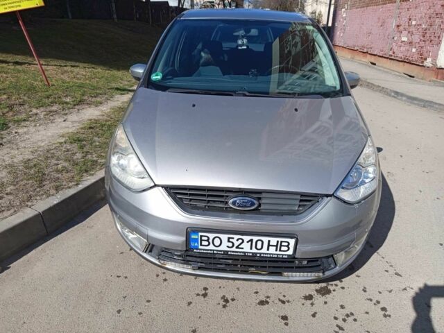 Серый Форд Галакси, объемом двигателя 2 л и пробегом 238 тыс. км за 7200 $, фото 1 на Automoto.ua