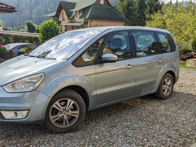 Сірий Форд Галаксі, об'ємом двигуна 1.8 л та пробігом 256 тис. км за 6250 $, фото 1 на Automoto.ua