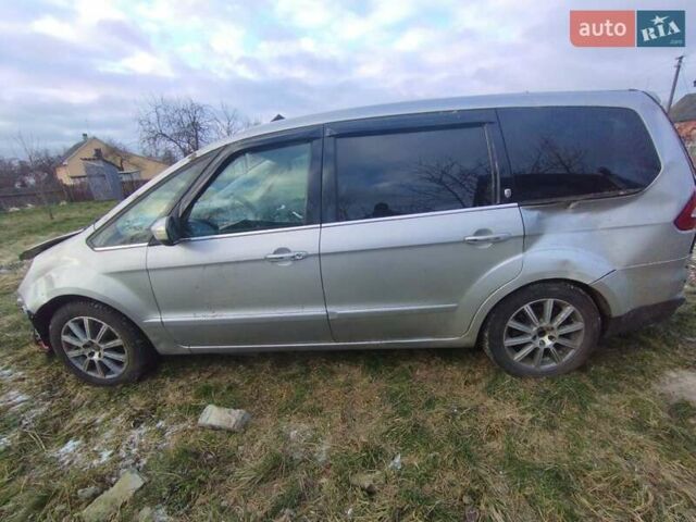 Сірий Форд Галаксі, об'ємом двигуна 2 л та пробігом 280 тис. км за 2000 $, фото 1 на Automoto.ua