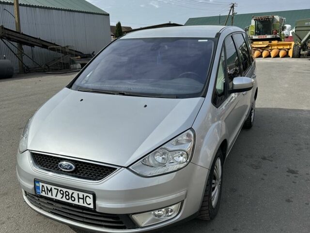 Сірий Форд Галаксі, об'ємом двигуна 2 л та пробігом 250 тис. км за 6900 $, фото 1 на Automoto.ua