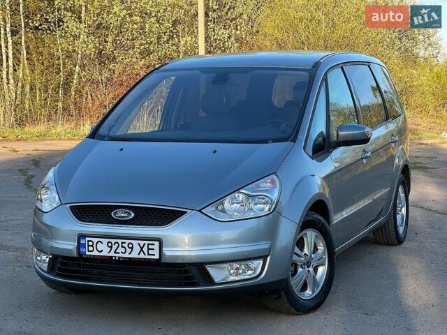 Сірий Форд Галаксі, об'ємом двигуна 1.75 л та пробігом 219 тис. км за 8200 $, фото 1 на Automoto.ua