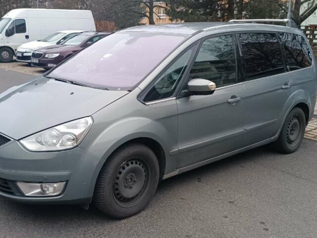 Сірий Форд Галаксі, об'ємом двигуна 2 л та пробігом 387 тис. км за 5723 $, фото 1 на Automoto.ua