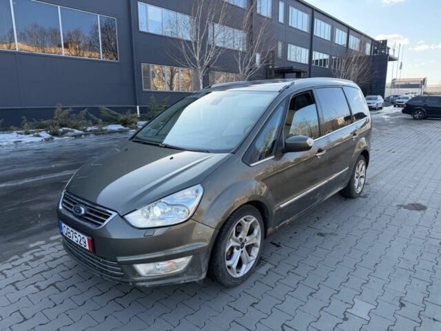 Серый Форд Галакси, объемом двигателя 2 л и пробегом 250 тыс. км за 2950 $, фото 1 на Automoto.ua