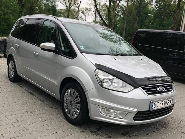 Сірий Форд Галаксі, об'ємом двигуна 2 л та пробігом 370 тис. км за 9100 $, фото 1 на Automoto.ua