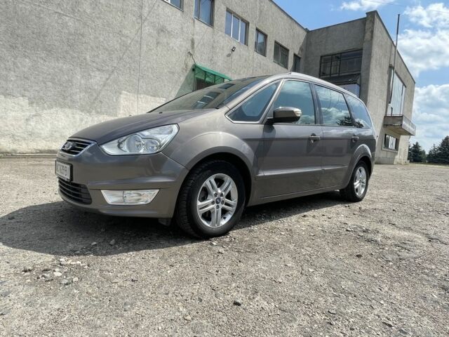 Серый Форд Галакси, объемом двигателя 2 л и пробегом 142 тыс. км за 11345 $, фото 1 на Automoto.ua