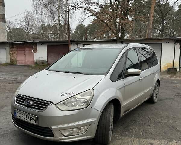 Серый Форд Галакси, объемом двигателя 2 л и пробегом 381 тыс. км за 10700 $, фото 1 на Automoto.ua