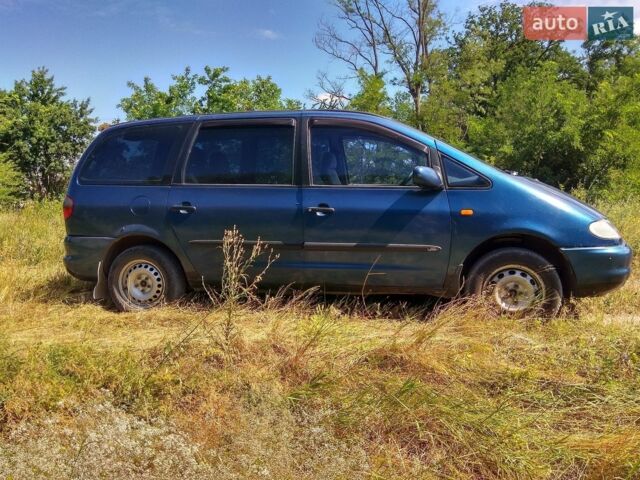 Синий Форд Галакси, объемом двигателя 2 л и пробегом 515 тыс. км за 5200 $, фото 1 на Automoto.ua