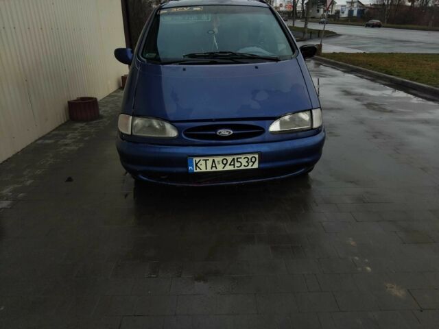 Синий Форд Галакси, объемом двигателя 1.9 л и пробегом 400 тыс. км за 1397 $, фото 1 на Automoto.ua