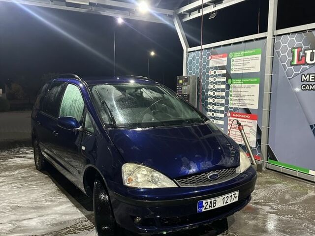Синий Форд Галакси, объемом двигателя 1.9 л и пробегом 450 тыс. км за 1155 $, фото 1 на Automoto.ua