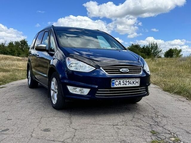 Синій Форд Галаксі, об'ємом двигуна 2 л та пробігом 273 тис. км за 8400 $, фото 1 на Automoto.ua