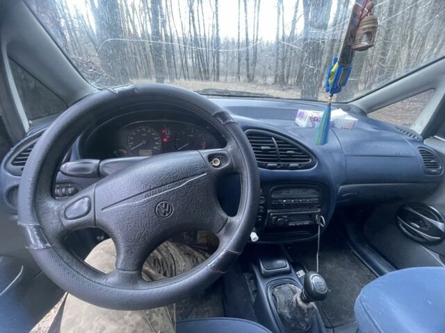 Синій Форд Галаксі, об'ємом двигуна 2 л та пробігом 1 тис. км за 1204 $, фото 1 на Automoto.ua