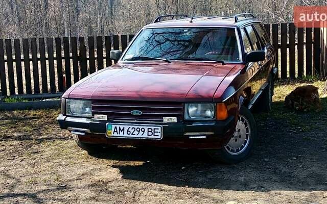 Красный Форд Гранада, объемом двигателя 2 л и пробегом 209 тыс. км за 2000 $, фото 1 на Automoto.ua