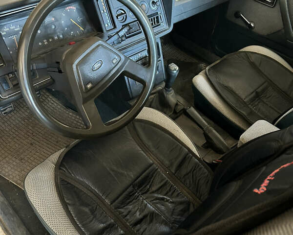 Форд Гранада, об'ємом двигуна 2.8 л та пробігом 300 тис. км за 1200 $, фото 1 на Automoto.ua
