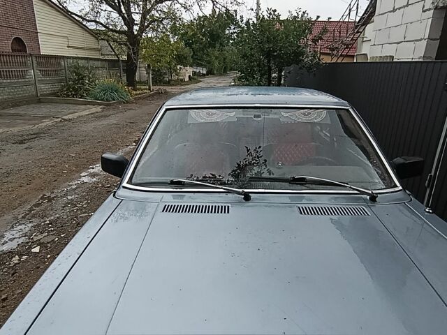 Сірий Форд Гранада, об'ємом двигуна 2 л та пробігом 1 тис. км за 1500 $, фото 1 на Automoto.ua