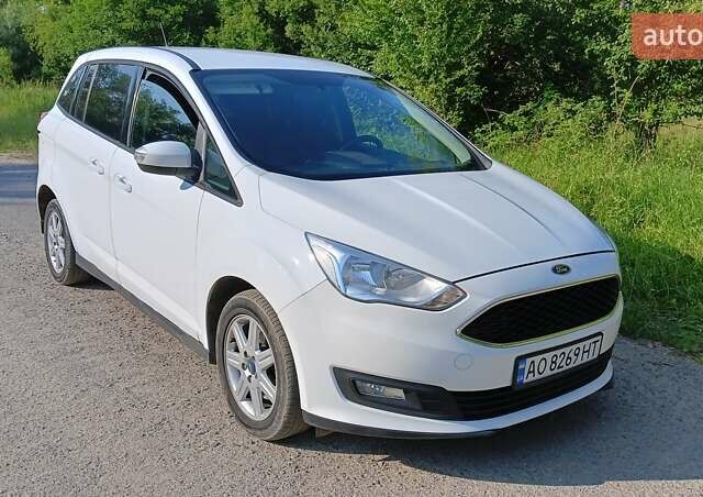 Белый Форд Гранд С-макс, объемом двигателя 1.5 л и пробегом 109 тыс. км за 10200 $, фото 1 на Automoto.ua
