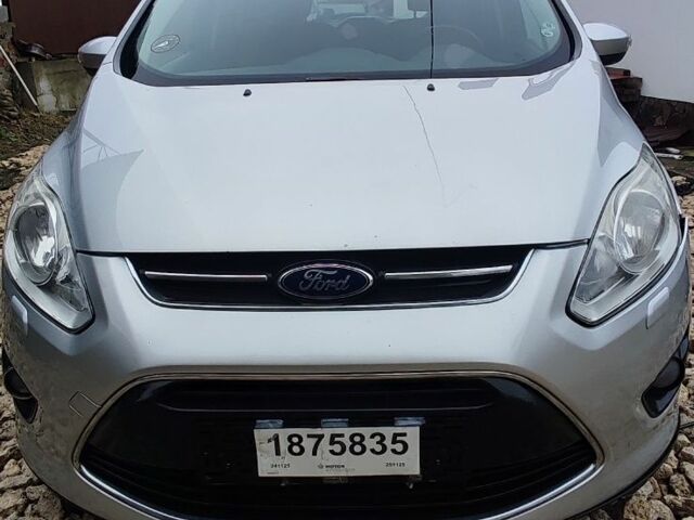 Черный Форд Гранд С-макс, объемом двигателя 2 л и пробегом 250 тыс. км за 5600 $, фото 1 на Automoto.ua