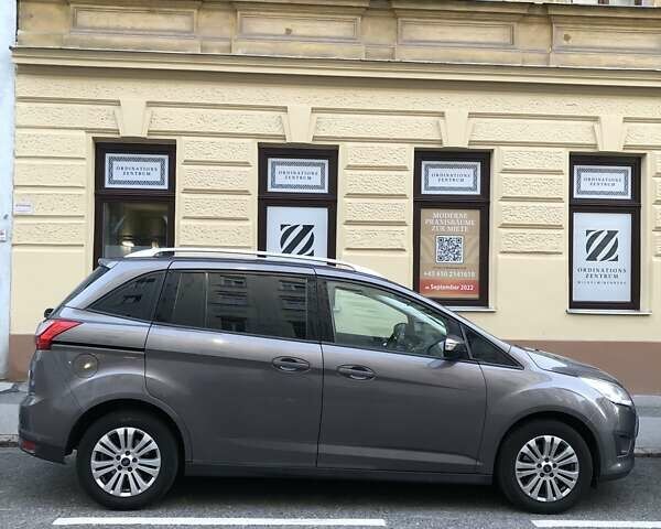 Сірий Форд Гранд С-макс, об'ємом двигуна 2 л та пробігом 179 тис. км за 9000 $, фото 1 на Automoto.ua