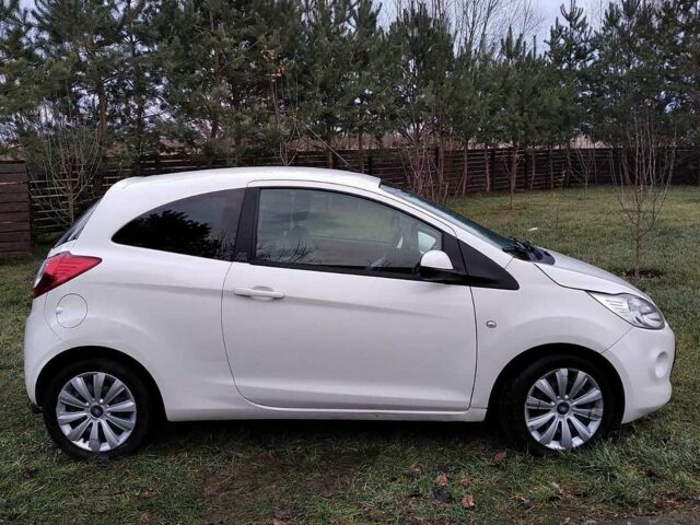 Белый Форд КА, объемом двигателя 1.2 л и пробегом 192 тыс. км за 3900 $, фото 1 на Automoto.ua