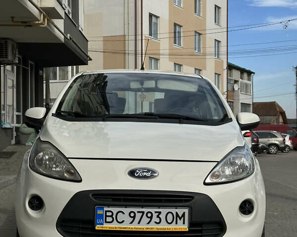 Белый Форд КА, объемом двигателя 1.24 л и пробегом 135 тыс. км за 4600 $, фото 1 на Automoto.ua