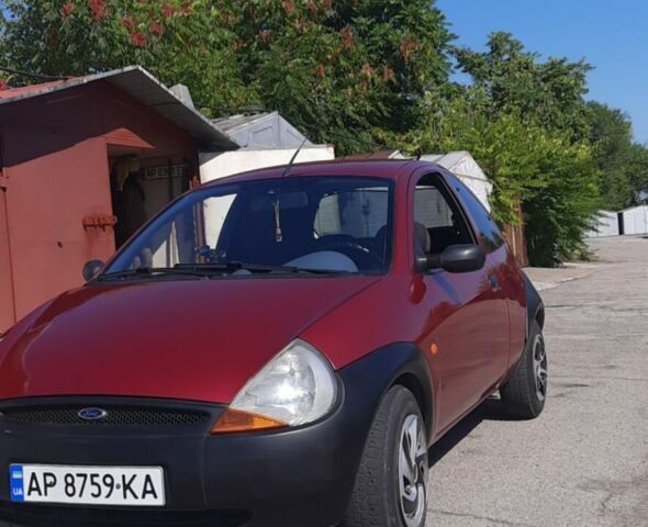 Красный Форд КА, объемом двигателя 1.3 л и пробегом 170 тыс. км за 2400 $, фото 1 на Automoto.ua