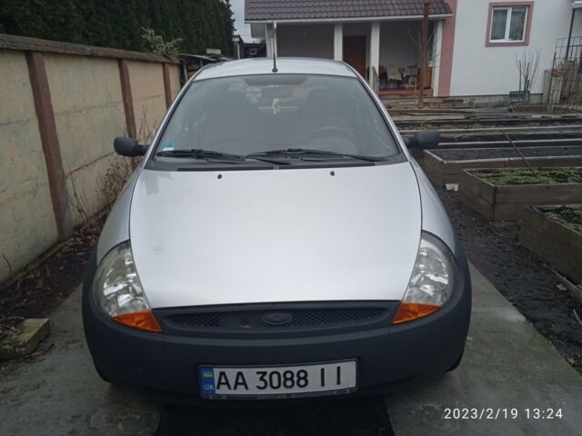 Сірий Форд КА, об'ємом двигуна 1.3 л та пробігом 111 тис. км за 3200 $, фото 1 на Automoto.ua