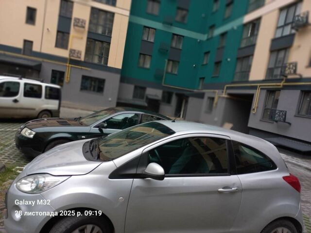 Сірий Форд КА, об'ємом двигуна 1.2 л та пробігом 140 тис. км за 4444 $, фото 1 на Automoto.ua