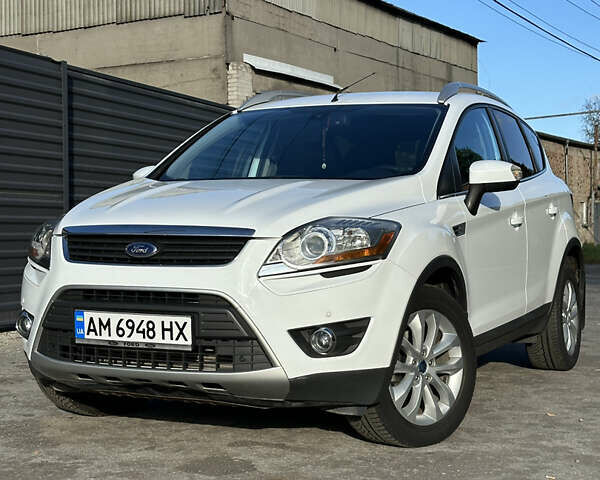 Білий Форд Куга, об'ємом двигуна 2.52 л та пробігом 146 тис. км за 11200 $, фото 1 на Automoto.ua