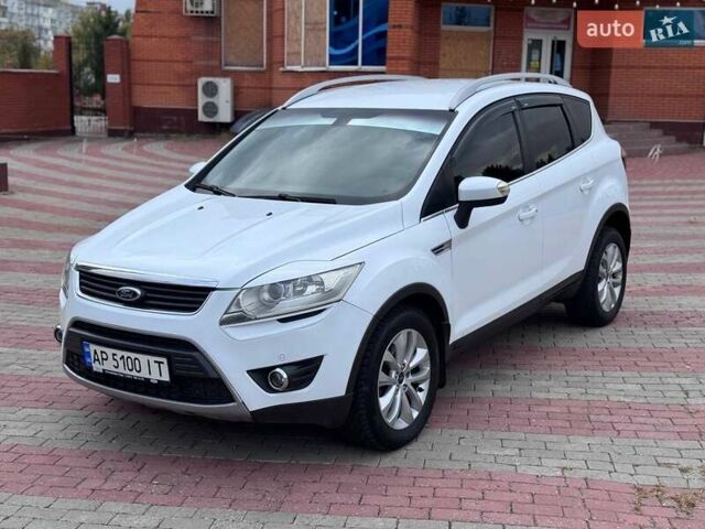Білий Форд Куга, об'ємом двигуна 2 л та пробігом 251 тис. км за 9999 $, фото 1 на Automoto.ua