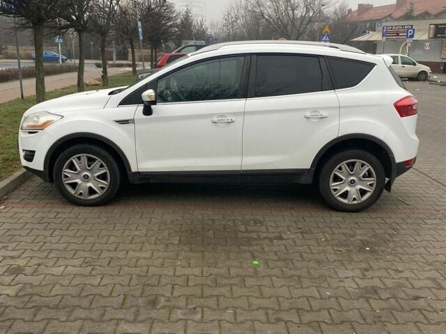 Белый Форд Куга, объемом двигателя 2 л и пробегом 102 тыс. км за 9100 $, фото 1 на Automoto.ua