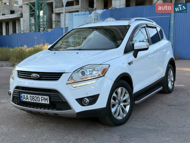 Білий Форд Куга, об'ємом двигуна 2 л та пробігом 170 тис. км за 11200 $, фото 1 на Automoto.ua