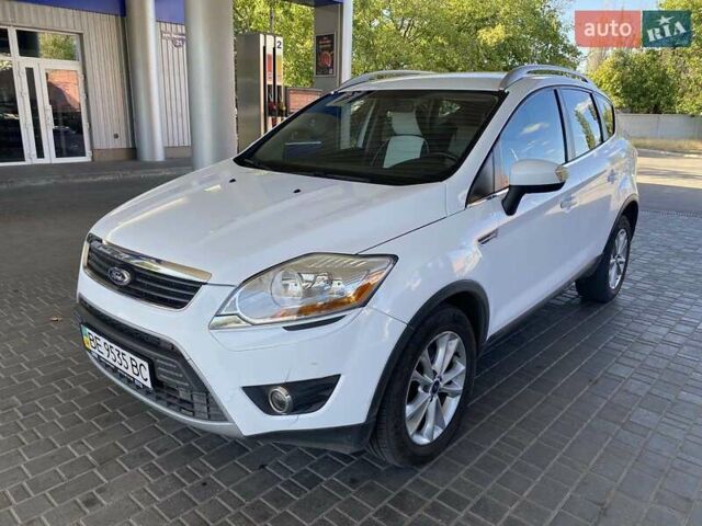 Белый Форд Куга, объемом двигателя 2 л и пробегом 146 тыс. км за 12500 $, фото 1 на Automoto.ua