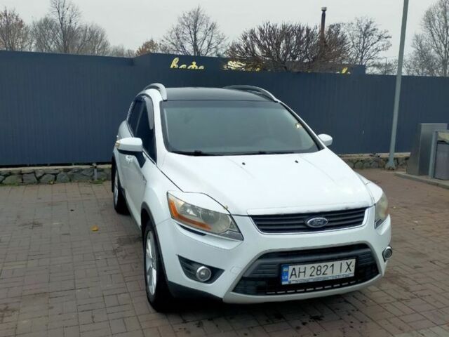 Білий Форд Куга, об'ємом двигуна 2 л та пробігом 270 тис. км за 8700 $, фото 1 на Automoto.ua