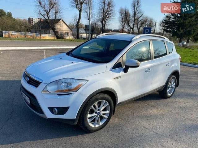 Білий Форд Куга, об'ємом двигуна 2 л та пробігом 336 тис. км за 10400 $, фото 1 на Automoto.ua